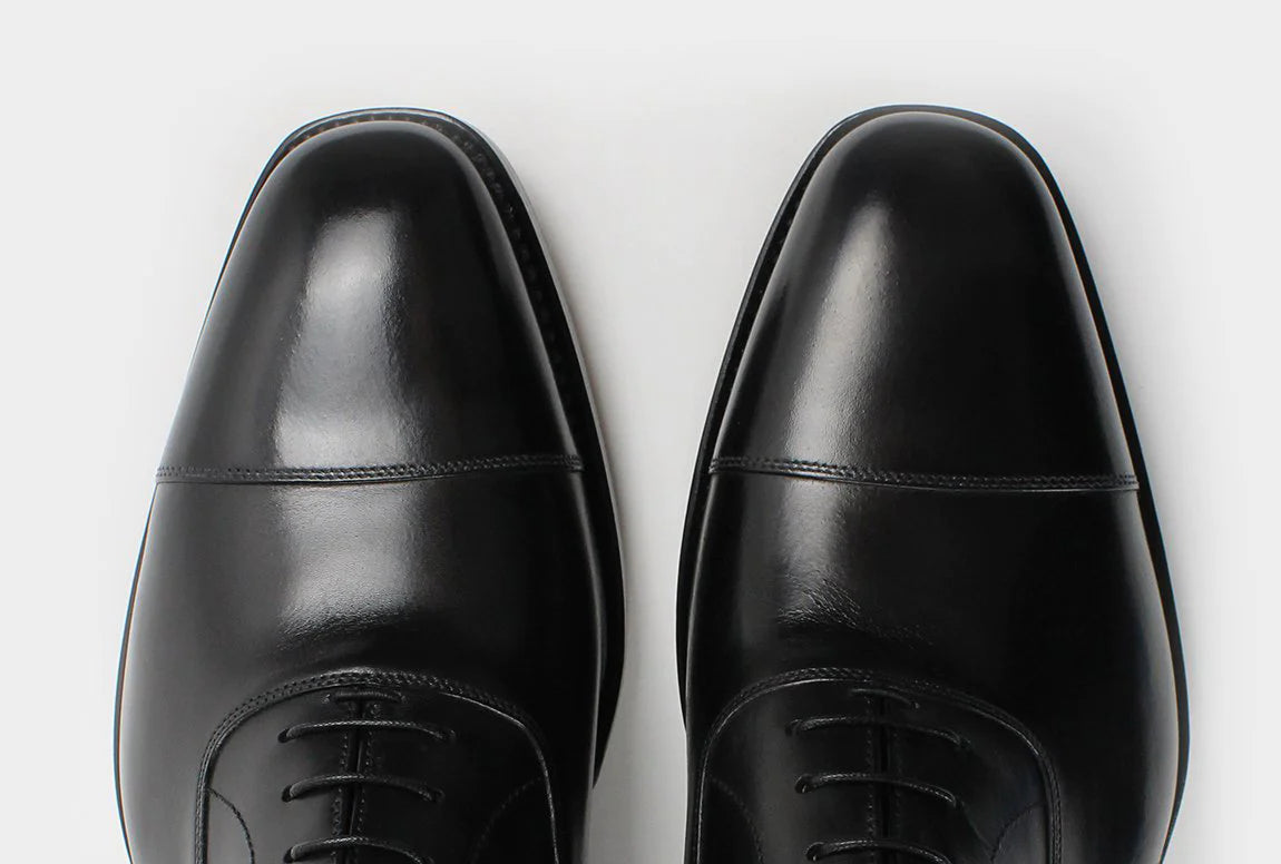 Top view of a black bespoke Oxford showing the toe box
