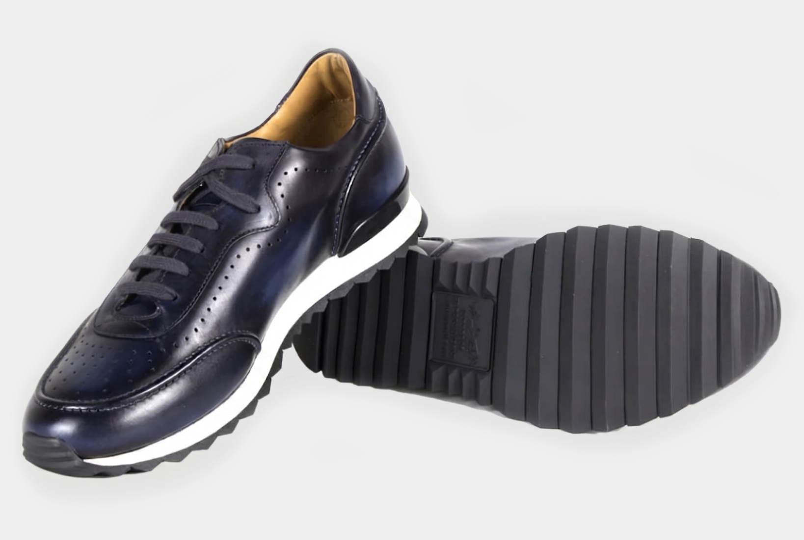 Bondeno bespoke sneakers in blue color angle 2