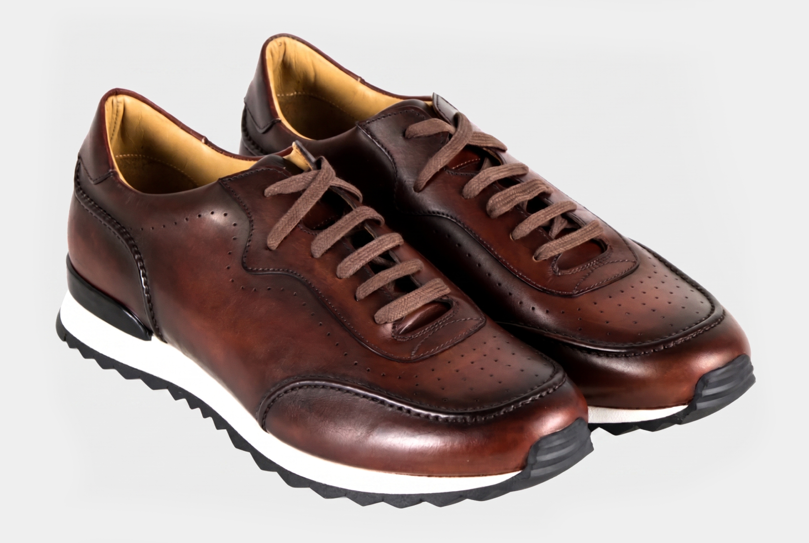 Bondeno bespoke sneakers in brown color diagonal