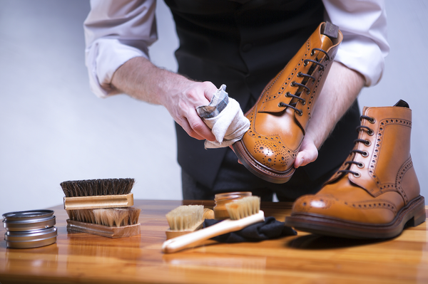 How to Shine and Polish your shoes or boots