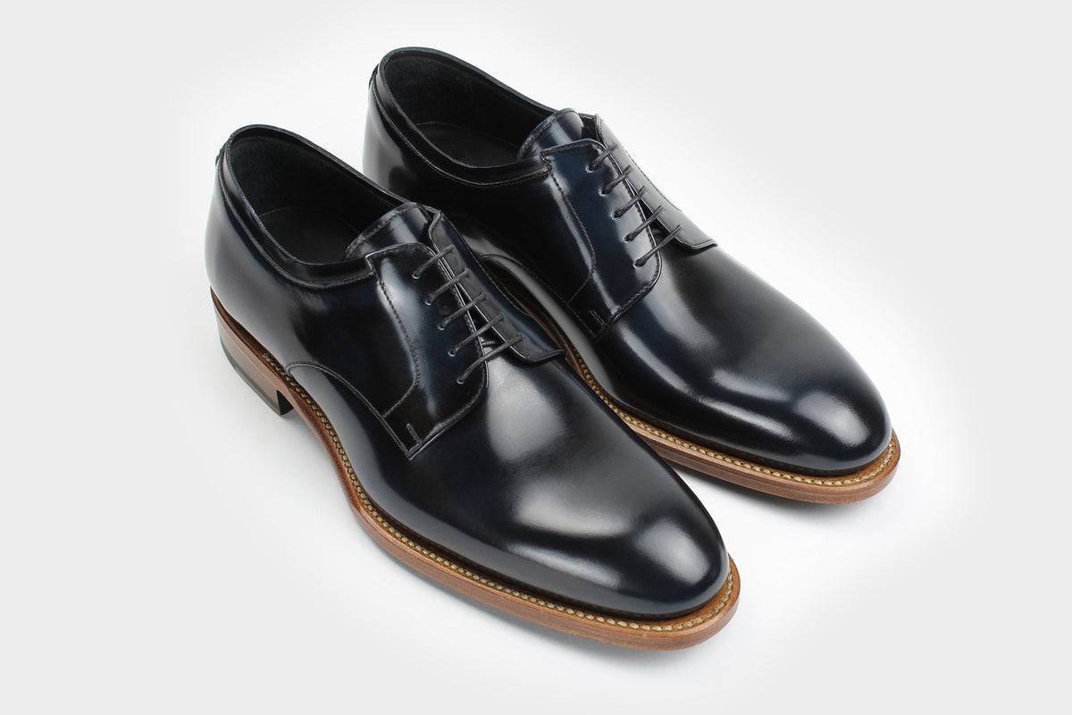 Bondeno Manno bespoke Derby in solid midnight blue calfskin, pair, three-quarter view from above